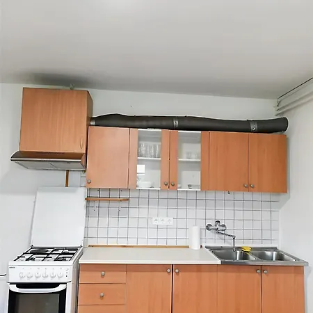 Accesible For Four Free Parking Free Wifi Apartment